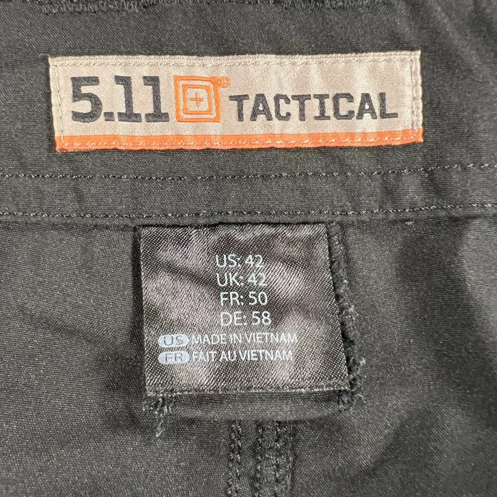 5.11 Tactical‎ Series Shorts Mens Size 42 Black Lightweight Performance Security